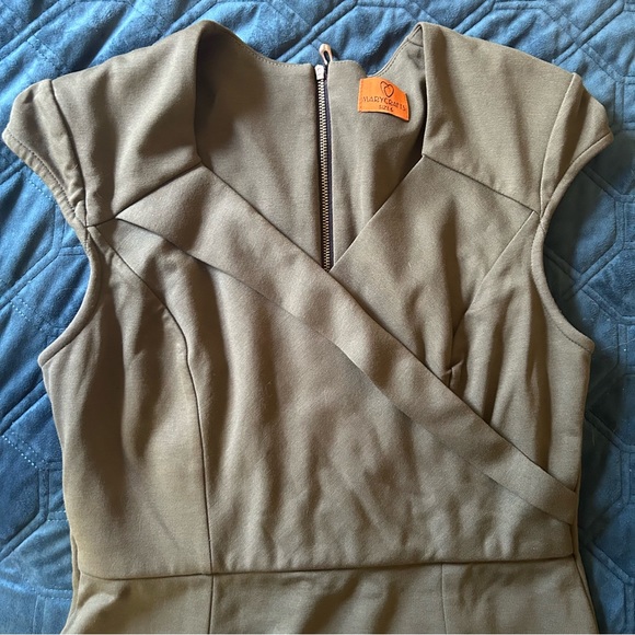 Retro / vintage cocktail party pencil dress - Picture 2 of 7